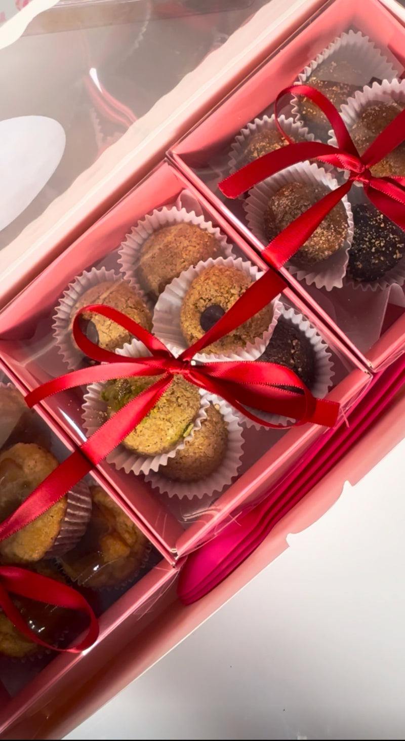 Medium Gift box